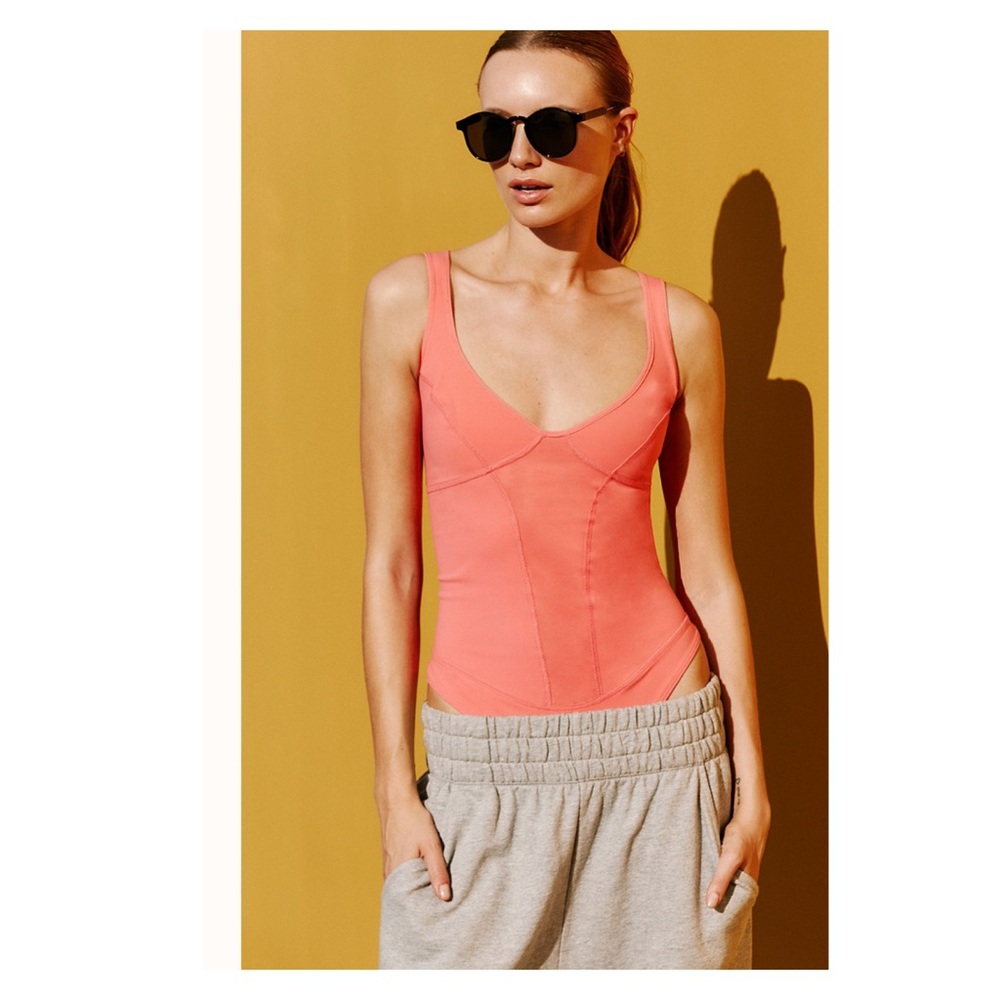 ❌SOLD OUT❌ Free People Movement Heart of Gold Leotard - Picture 5 of 9